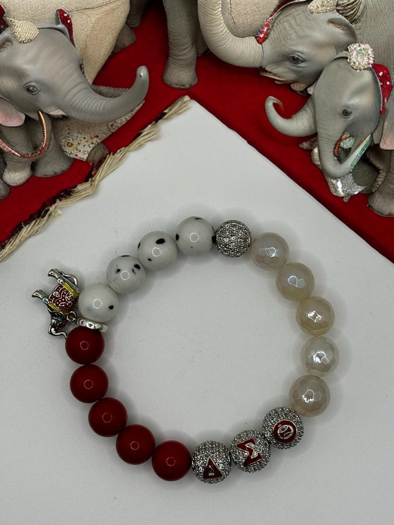 Fashionable Delta Sigma Theta Bracelet! Customizable Fit! Sisterhood