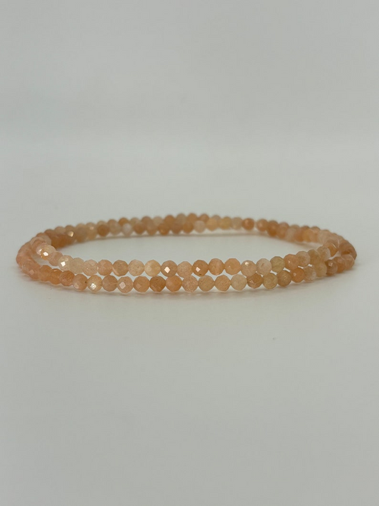 Sunburst anklet! Beautiful light colors perfect for the summer. Can be worn as a bracelet. Sold individually